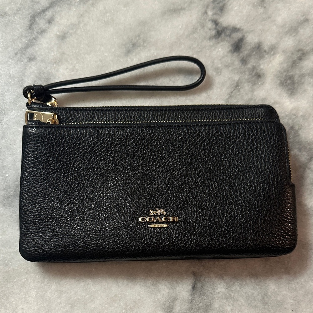 Coach Black Pebbled Leather Double zip Wristlet